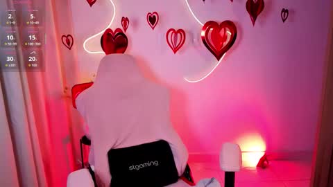 Chloe online show from February 13, 3:19 pm