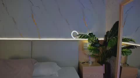 Chloee online show from October 10, 11:42 am