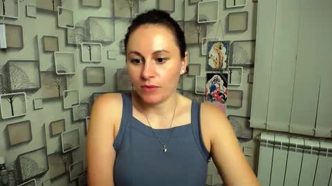 Chloe online show from October 8, 2:58 pm