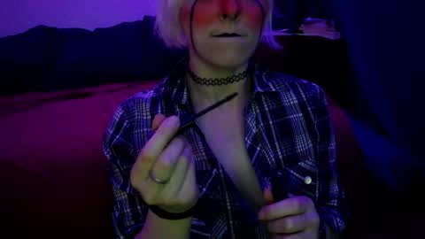 Chloekissxo online show from September 26, 12:36 am