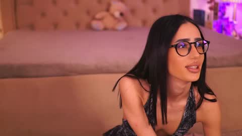 Chlo online show from March 18, 4:26 am