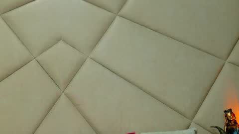 Chloe Vee online show from January 11, 5:34 am