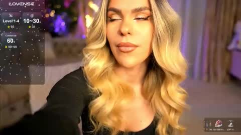 Chloe online show from December 21, 9:33 pm