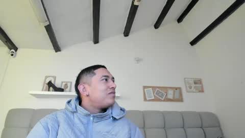 chlooe_zoe online show from April 13, 3:01 am