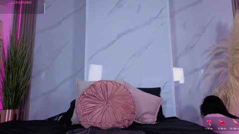 Chlooe online show from February 3, 1:37 am