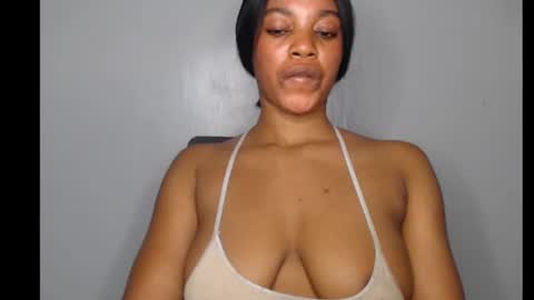 ESTHER online show from January 13, 9:42 pm