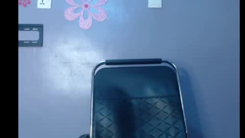 ESTHER online show from January 30, 12:48 pm