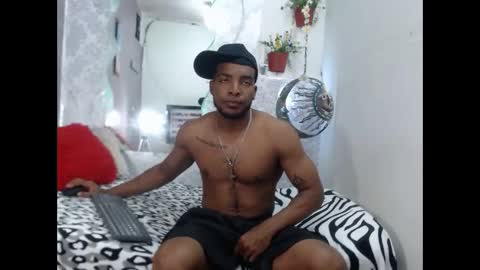 Snapshot of choco_hornyx18 chatting on September 17, 4:25 am Choco online show from September 17, 4:25 am