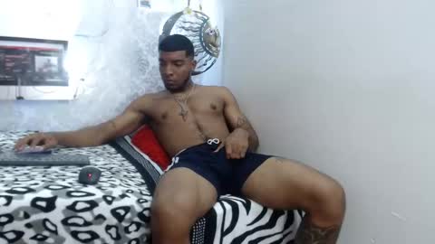 Snapshot of choco_hornyx18 chatting on September 22, 5:09 am Choco online show from September 22, 5:09 am