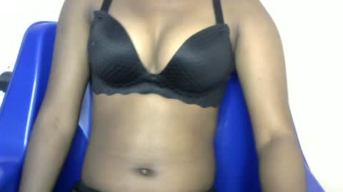 Snapshot of choco_slut7 chatting on June 19, 4:44 pm HotChocolate online show from June 19, 4:44 pm