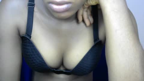 Snapshot of choco_slut7 chatting on June 22, 4:53 am HotChocolate online show from June 22, 4:53 am