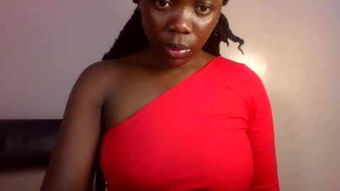 Snapshot of choco_vellvet chatting on June 19, 7:39 pm sly online show from June 19, 7:39 pm