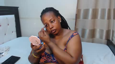 chocolatabig online show from February 8, 7:28 pm