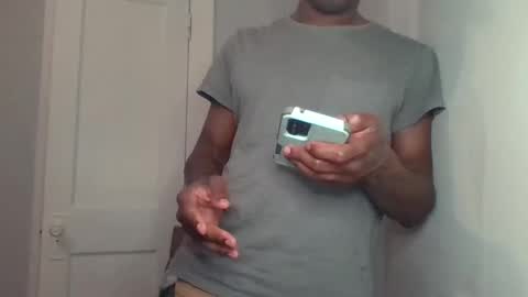 Snapshot of chocolatedolla chatting on February 21, 10:59 pm chocolatedolla online show from February 21, 10:59 pm