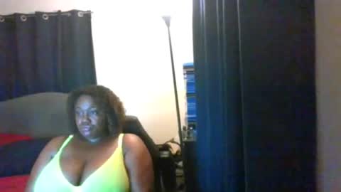 Snapshot of chocolategirl94 chatting on June 24, 2:54 am Chocolate online show from June 24, 2:54 am