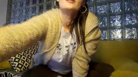 Snapshot of chocomon chatting on November 11, 1:55 pm Happy flower online show from November 11, 1:55 pm
