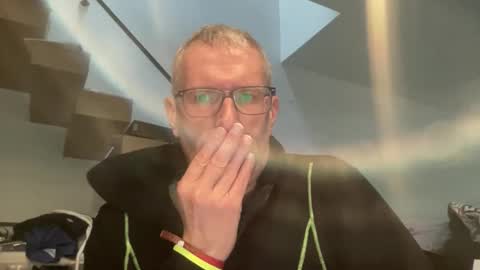 choupipat1 online show from March 10, 7:35 am