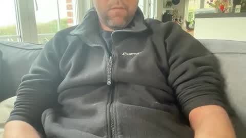 chris13abcd online show from February 10, 8:51 am