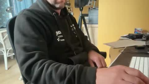 chris13abcd online show from March 25, 2:12 pm