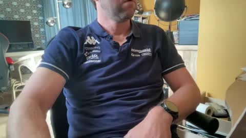 chris13abcd online show from April 16, 8:26 am