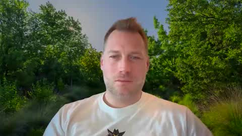 Snapshot of chris2024x chatting on November 19, 8:25 am Christian online show from November 19, 8:25 am