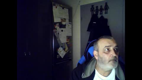 Chris online show from December 13, 7:53 pm