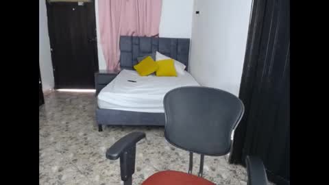 Snapshot of chris_blackwood chatting on February 17, 4:26 pm chris_blackwood online show from February 17, 4:26 pm