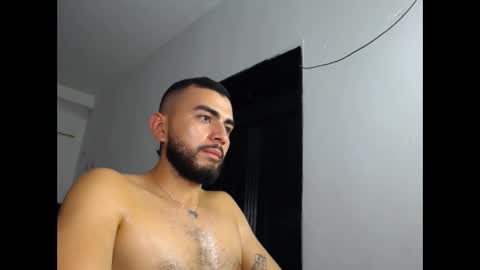 Snapshot of chris_blackwood chatting on February 18, 4:26 am chris_blackwood online show from February 18, 4:26 am