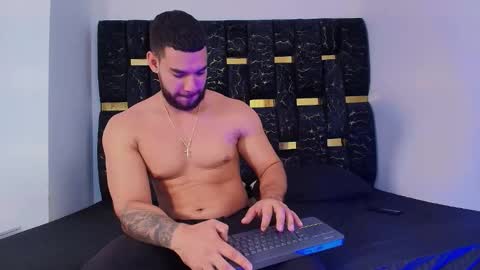 Chris B online show from November 22, 6:18 pm