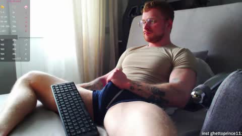 redhead thief of sausages and hearts online show from April 3, 5:49 am