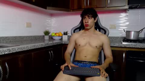 Chris Evans online show from March 3, 1:34 am