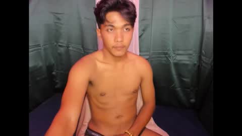 chris_hardfucker online show from January 9, 7:00 am