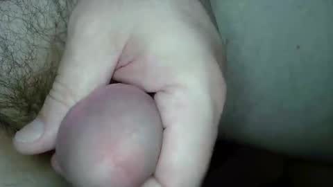 chris_loves_to_please online show from April 13, 5:13 am