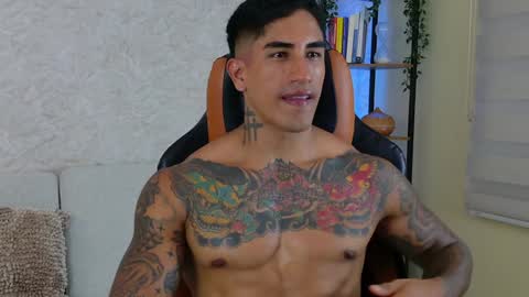 Snapshot of chris_reilly chatting on December 1, 10:32 pm chris reilly online show from December 1, 10:32 pm