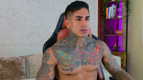 Snapshot of chris_reilly chatting on November 18, 2:10 pm chris reilly online show from November 18, 2:10 pm