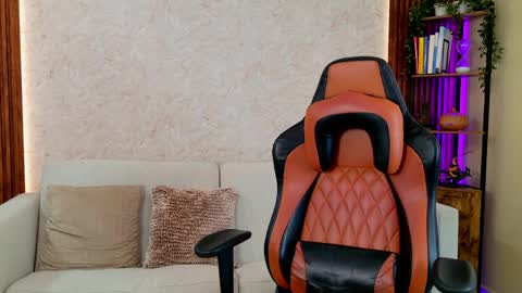 chris reilly online show from April 4, 3:42 pm