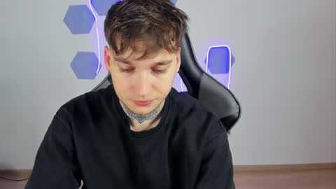 Chris Tyson online show from December 23, 1:51 am