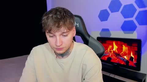 Chris Tyson online show from February 16, 2:09 am