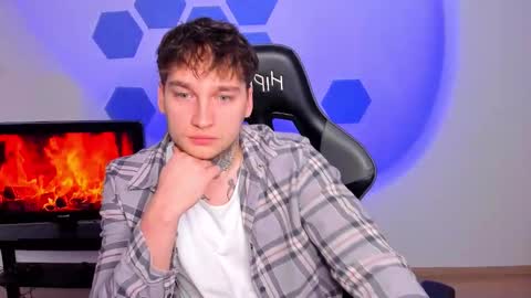 Chris Tyson online show from January 18, 8:29 am