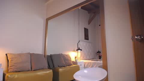 Snapshot of chris_weell chatting on January 18, 4:04 am Chris Weell online show from January 18, 4:04 am