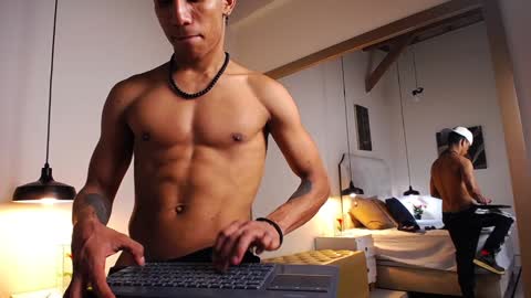 Snapshot of chris_weell chatting on January 21, 8:43 pm Chris Weell online show from January 21, 8:43 pm