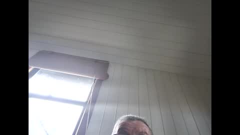 chrisbisex12 online show from April 1, 3:07 am