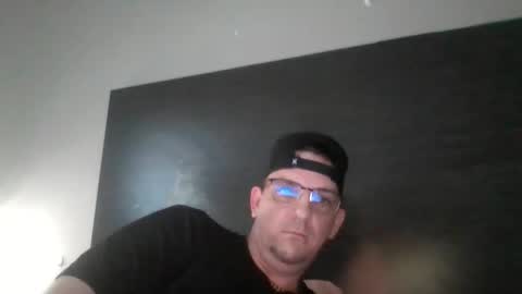 Snapshot of chrisgsonone chatting on December 14, 8:09 am chrisgsonone online show from December 14, 8:09 am