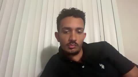 chrislover2125 online show from April 18, 5:22 am