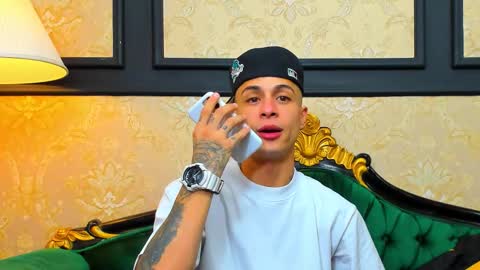 Chris online show from October 24, 11:06 am