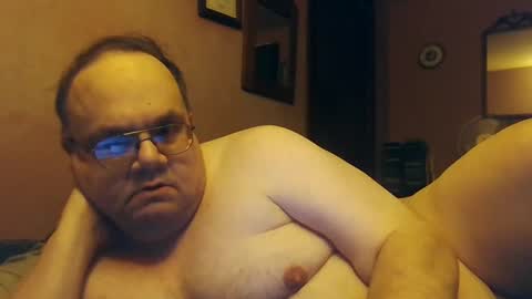Snapshot of chrismini312 chatting on December 14, 10:39 pm Chris The Jerk Off King online show from December 14, 10:39 pm