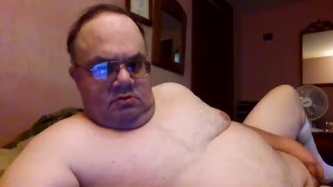 Snapshot of chrismini312 chatting on October 4, 5:44 pm Chris The Jerk Off King online show from October 4, 5:44 pm