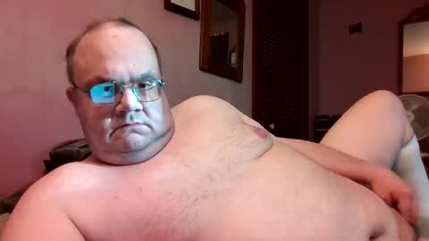 Snapshot of chrismini312 chatting on April 25, 11:24 am Chris The Jerk Off King online show from April 25, 11:24 am