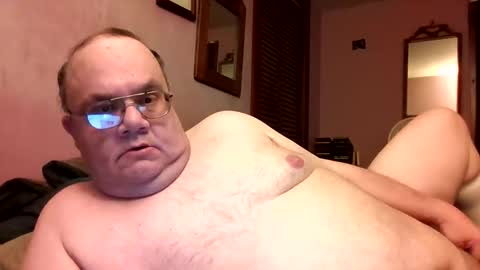 Snapshot of chrismini312 chatting on May 1, 1:21 am Chris The Jerk Off King online show from May 1, 1:21 am
