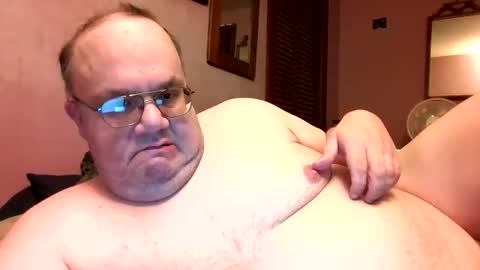 Snapshot of chrismini312 chatting on May 7, 2:06 am Chris The Jerk Off King online show from May 7, 2:06 am